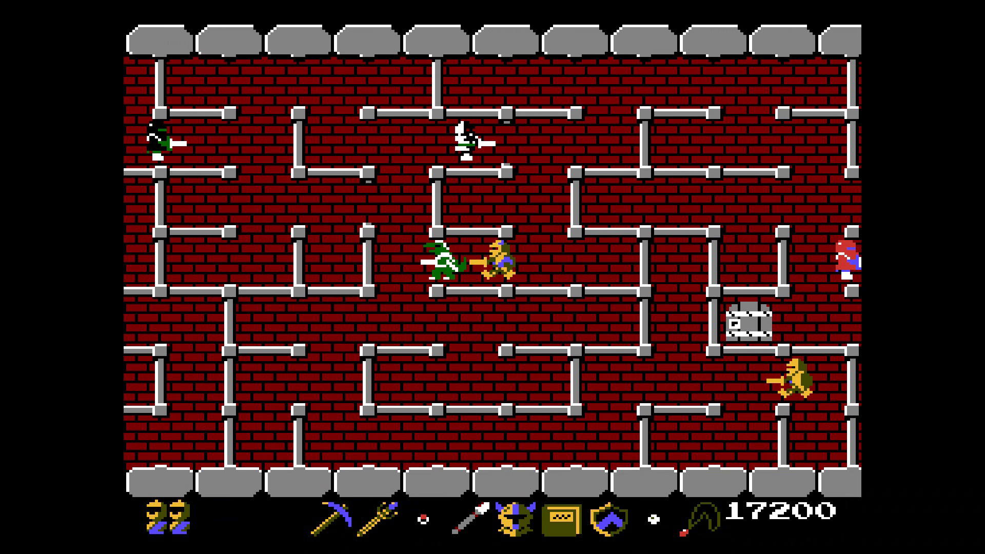 ナイトなど体力のある敵と戦うときは必ず剣を出して歩くこと。止まっているだけでは剣を出していても一方的にダメージを受けてしまう