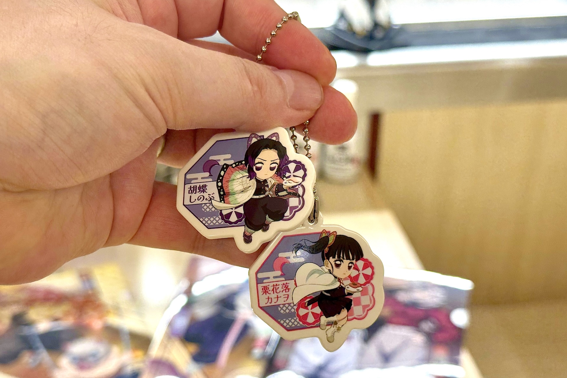 推しキャラを集めてジャラっとカバンなどに付けるのも良さそうだ