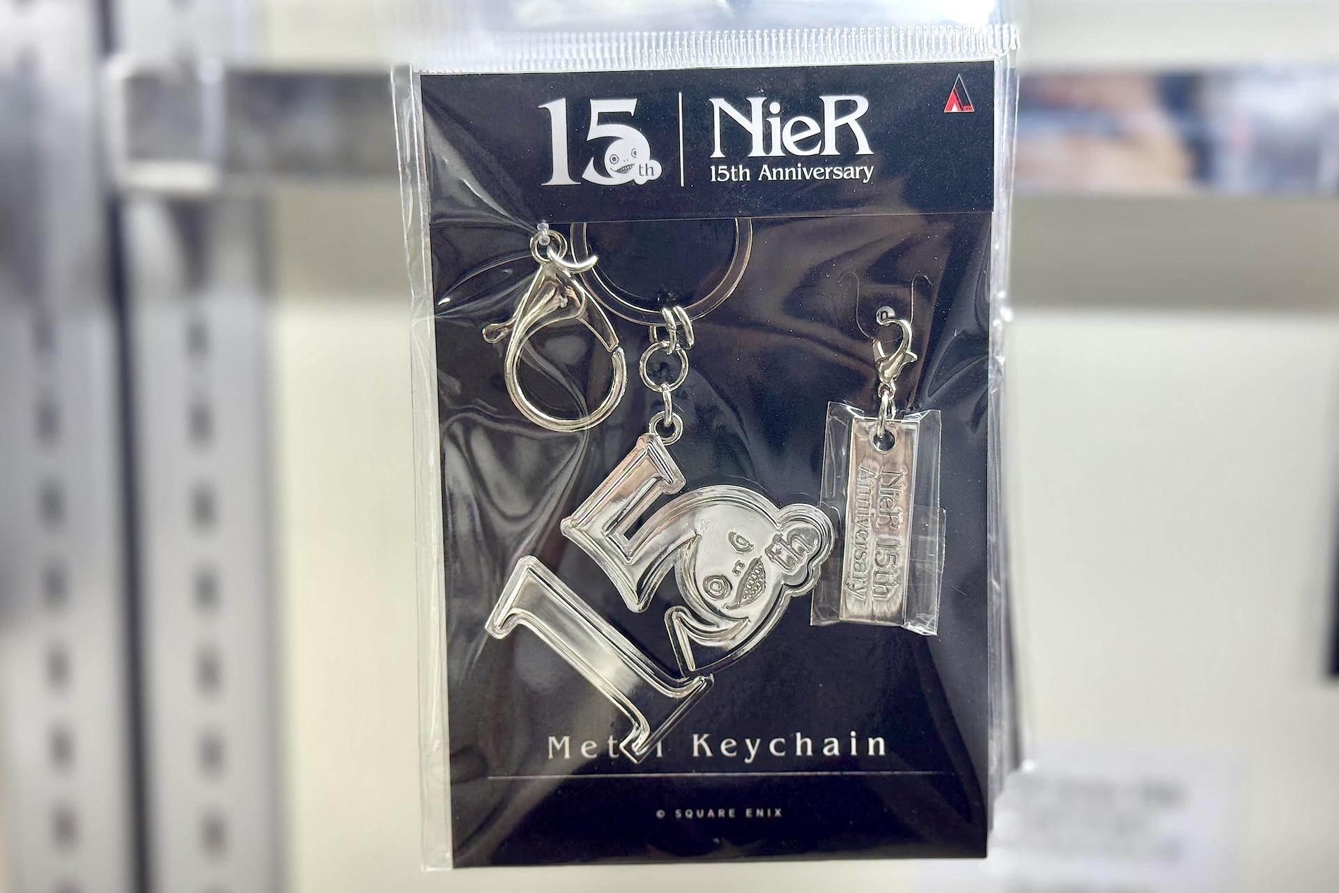 NieR Series 15th Anniversary メタルキーホルダー 2,530円