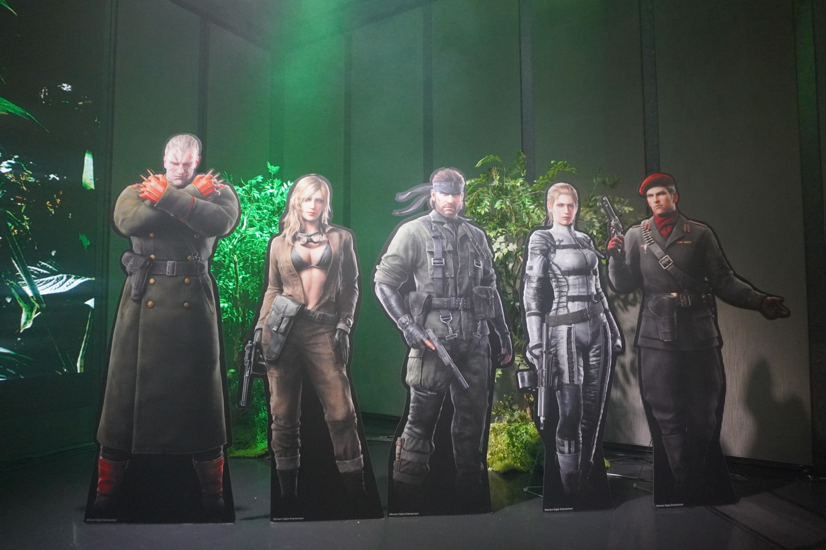 試遊会場には、キャラクターのパネルが設置されていた