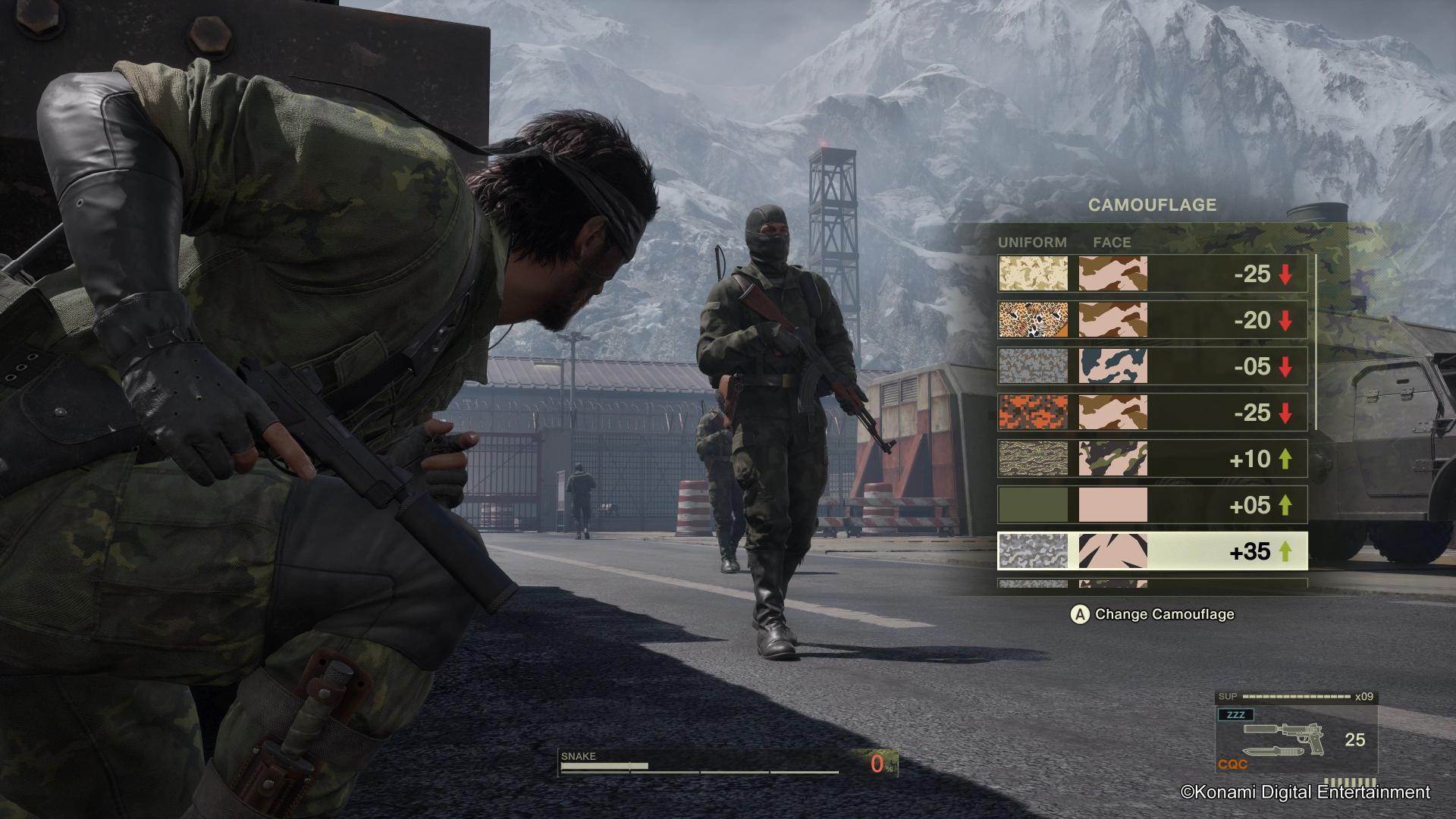 カムフラージュの変更がワンボタンで出来るのは非常に便利だ