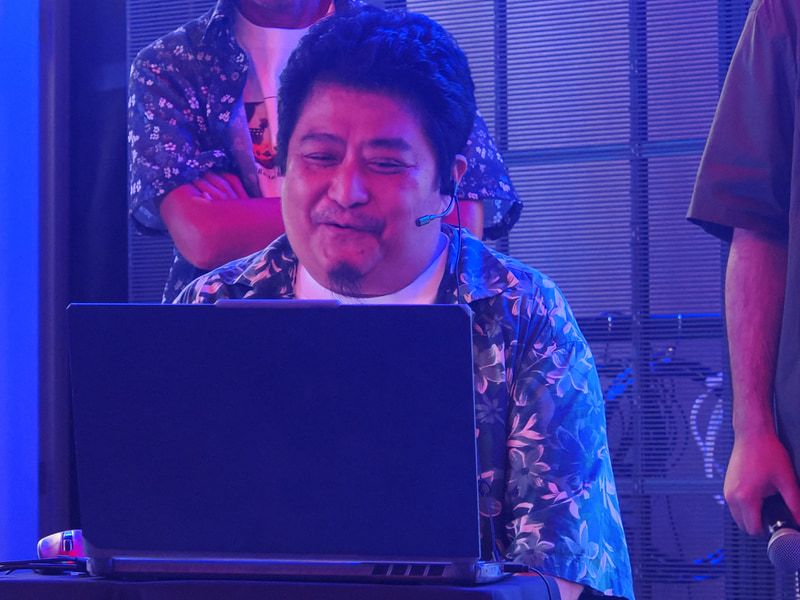 ディレクターの中舎健永氏