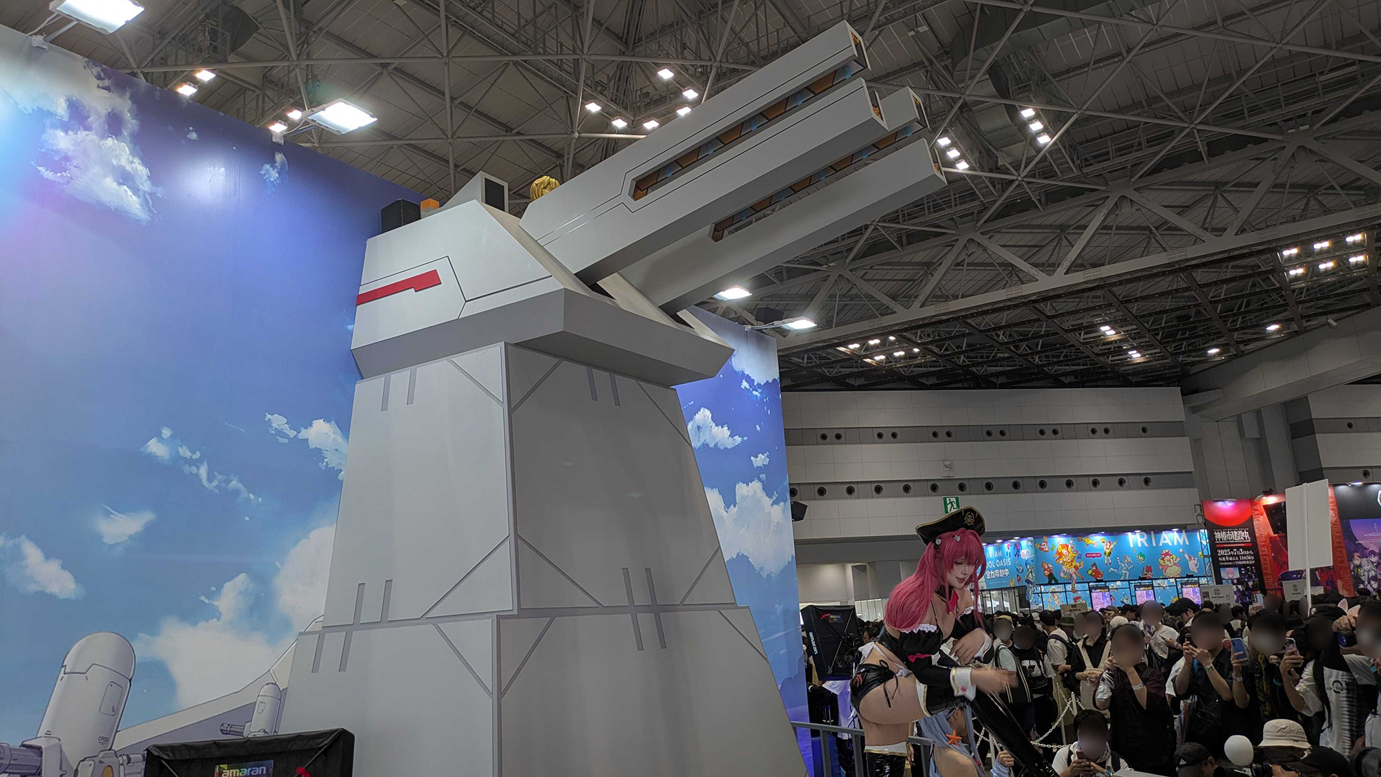 アドマイアー号の船首