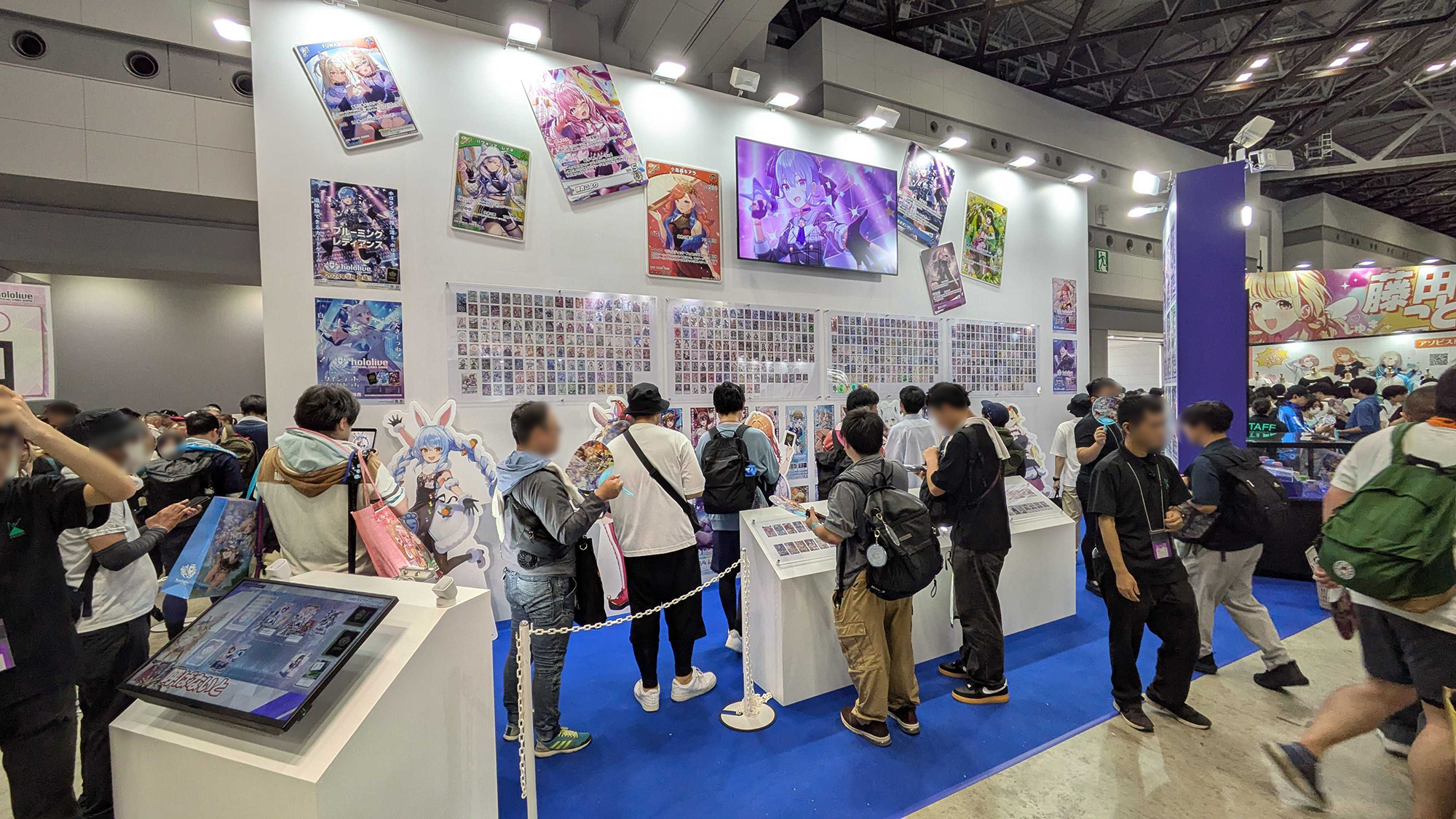 ホロライブプロダクションブース