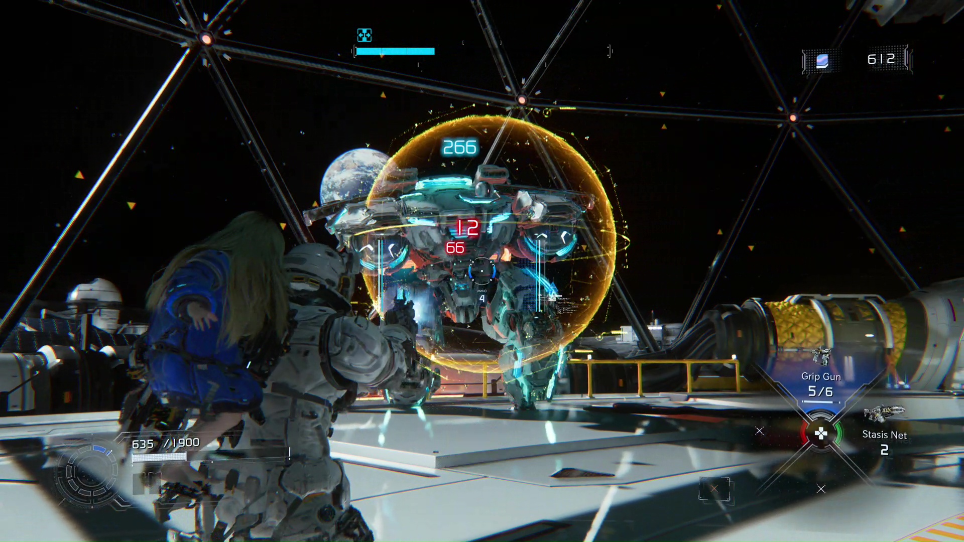 試遊では3種類の武器を使用できたが、まだ他にもありそうな様子であった