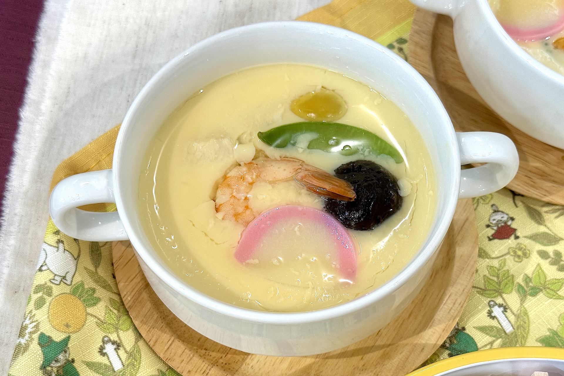 蒸すだけでできあがる冷凍茶碗蒸しが2人前付いているのも嬉しい