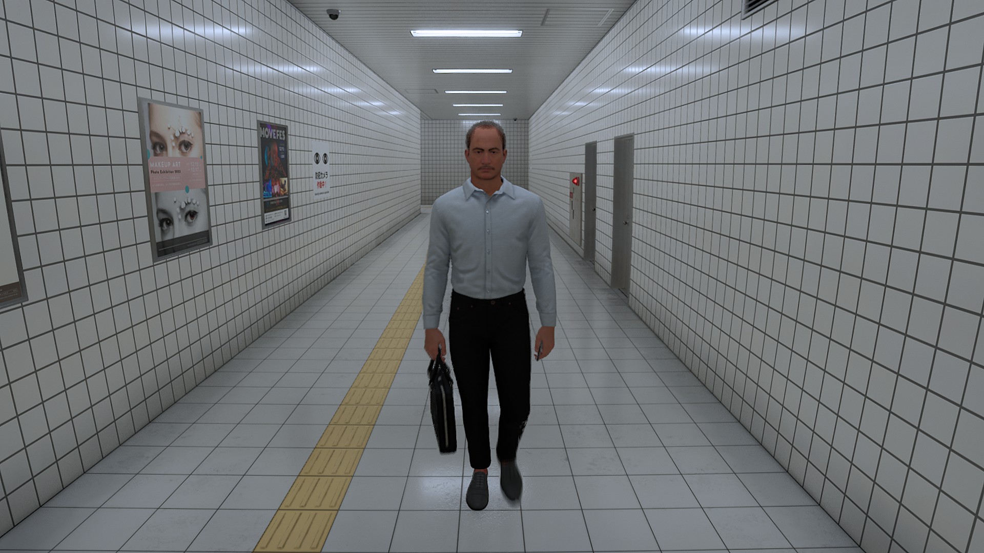 "おじさん"こと「歩く男」。背景のひとつと甘く見てはいけない……