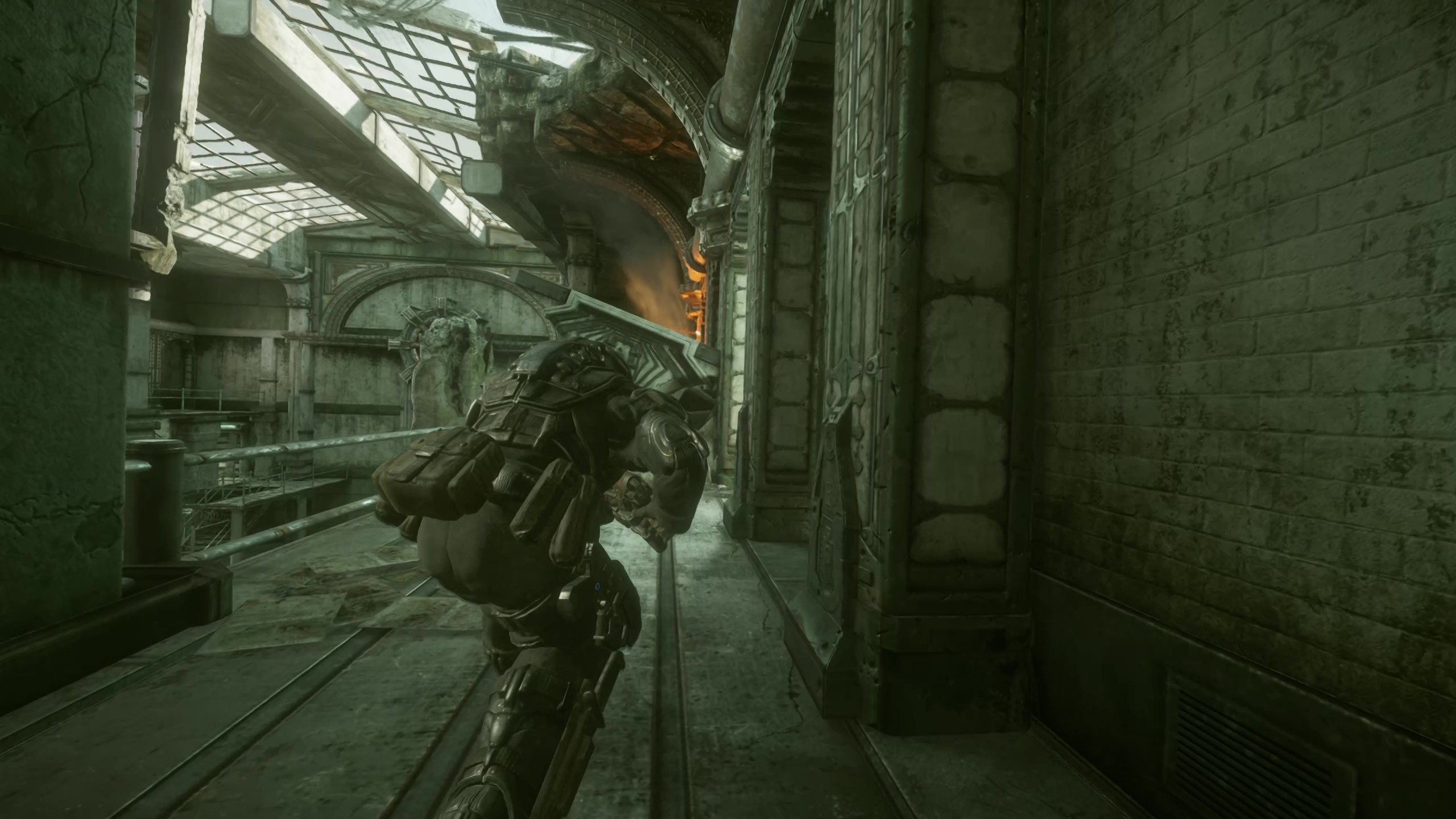 しゃがみながらのダッシュ、懐かしい……