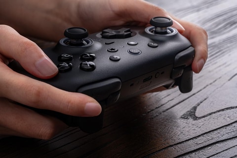 ★セール中★ 8BitDo Ultimate Bluetooth コントローラー Amazonスマイルセール】8BitDoの「Ultimate 2 Bluetooth