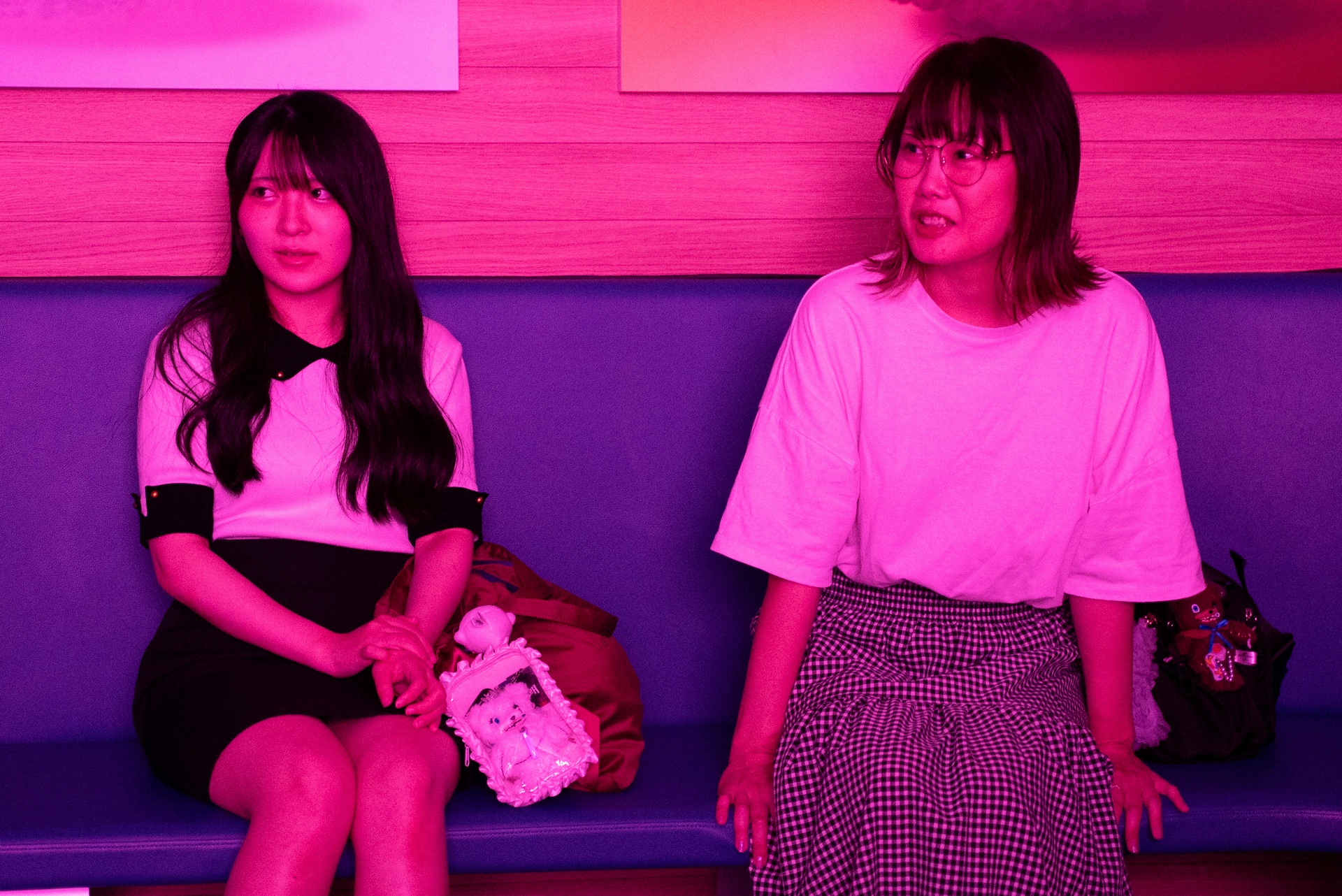 居合わせた客も社員の話を聞いて不安になる