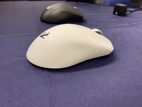 エレコム、UWB帯＆True8,000Hzの“一線級”ゲーミングマウス