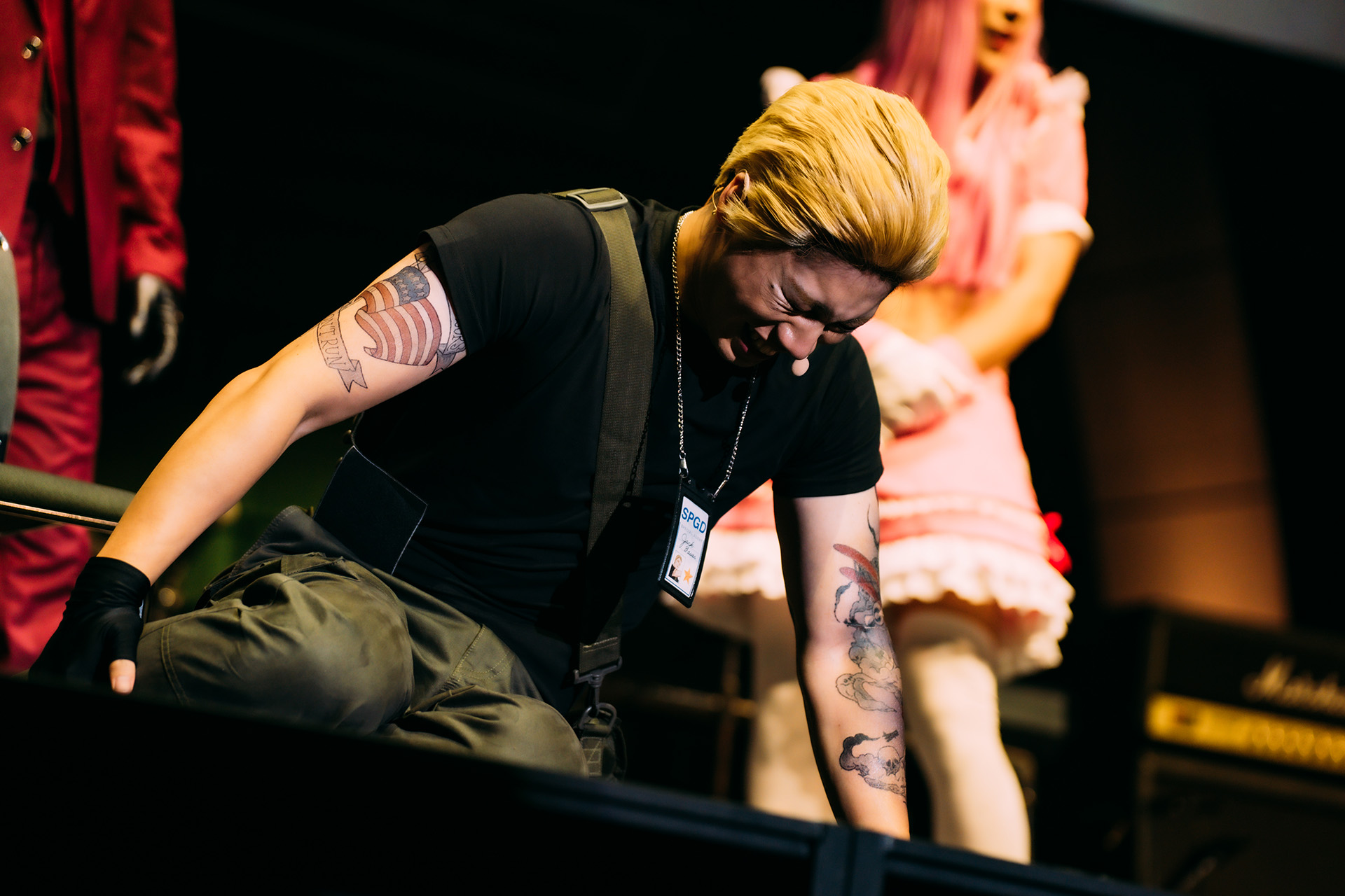 住人達によるステージが行われた。ステージの3枚の写真は大川（@bacter1a）氏の撮影