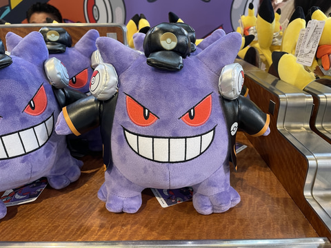 USJ「ポケモン」グッズ撮りおろし！ ミミッキュのキーホルダーや