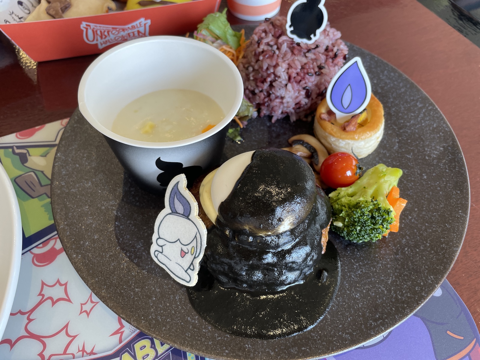 ヒトモシたちの夜にともるハンバーグプレート（価格：2,400円）