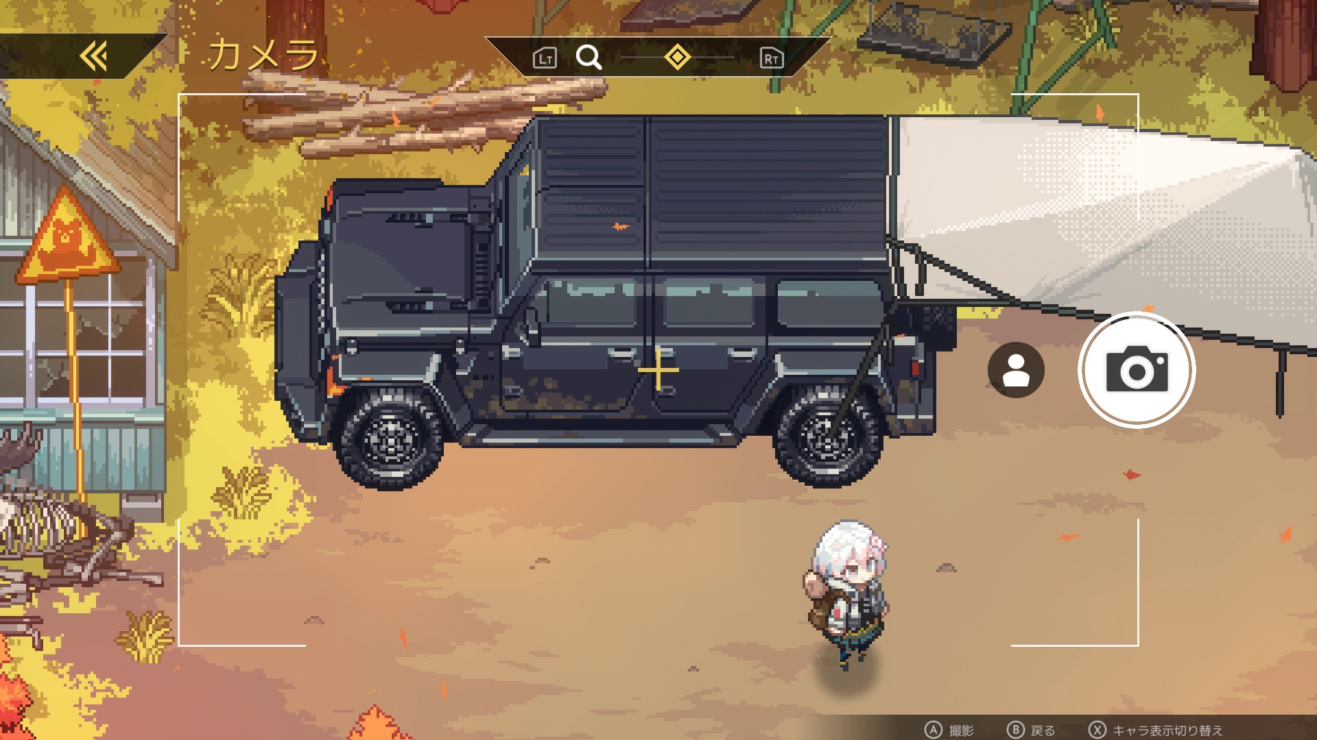 キャンプではカメラで撮影して思い出をアルバムに残すことができる