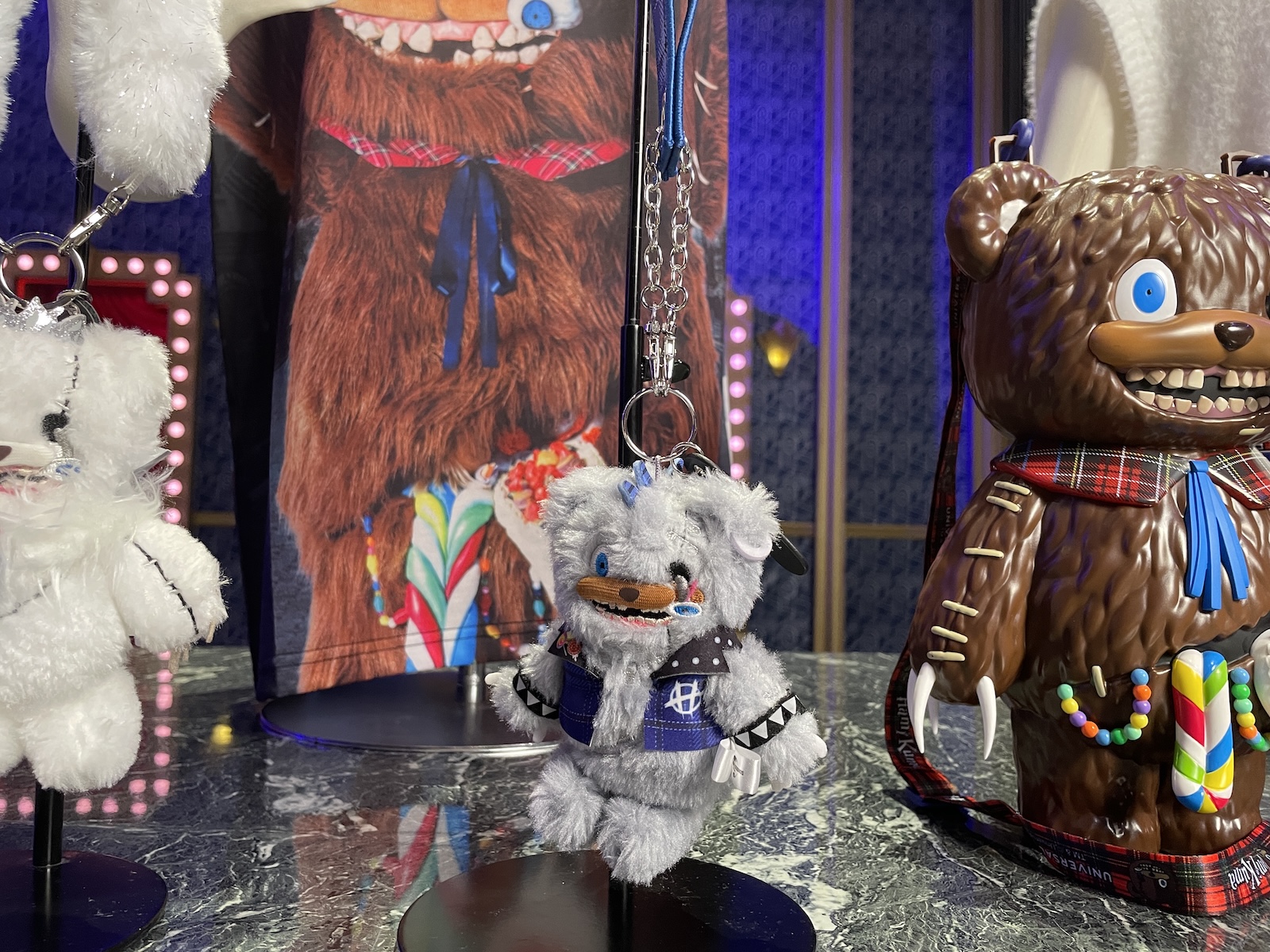 ストラップ付きマスコットキーチェーン（価格：各2,800円）