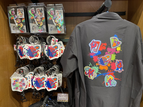USJ 限定　チェンソーマン　Tシャツ　Lサイズ　タンブラー2個 USJ 限定 チェンソーマン Tシャツ Lサイズ タンブラー2個