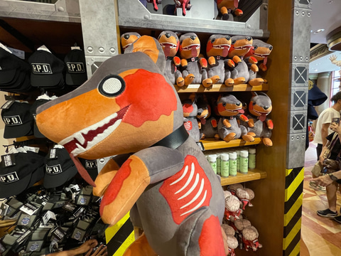 ゾンビ犬のクッションが可愛い！ USJ「バイオハザード」グッズ
