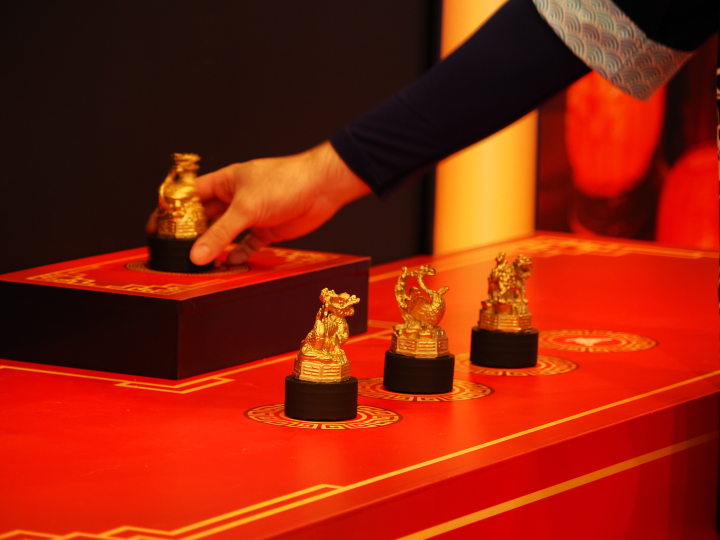 4つの像を載せて占っていく