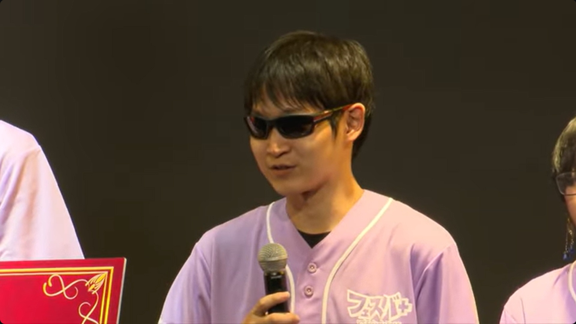 銀之助「自分の持ちキャラがアイリスだったんですけど、ヒーローBANされるのを見越して1回戦で封印してみた結果、ちょっと危ないことになってしまったので、そのあとはもうアイリス解放で、キングビームを撃って世界救ったりして、赤髪でも結構キルをバンバンとったりしたんで、いい成果が出たと思います。みんなには感謝しかありません」と本日MVPとも言える活躍を見せた銀之助は、場慣れしたトークが印象的