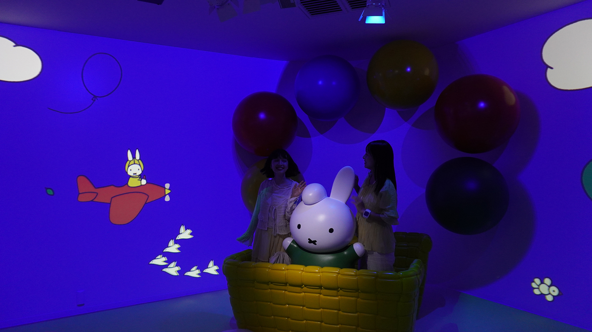 しばらくするとアンクルパイロットが飛んでくる