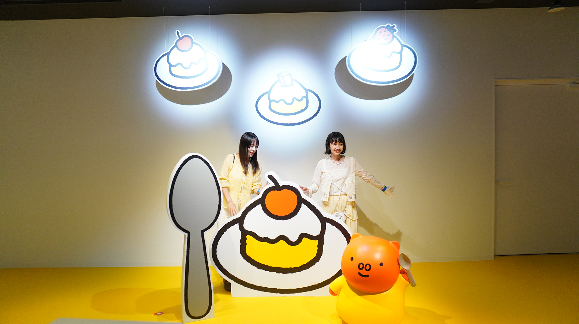 絵本「おかしのくにの うさこちゃん」（ディック・ブルーナ文・絵 / まつおか きょうこ 訳 / 福音館書店）をイメージした部屋