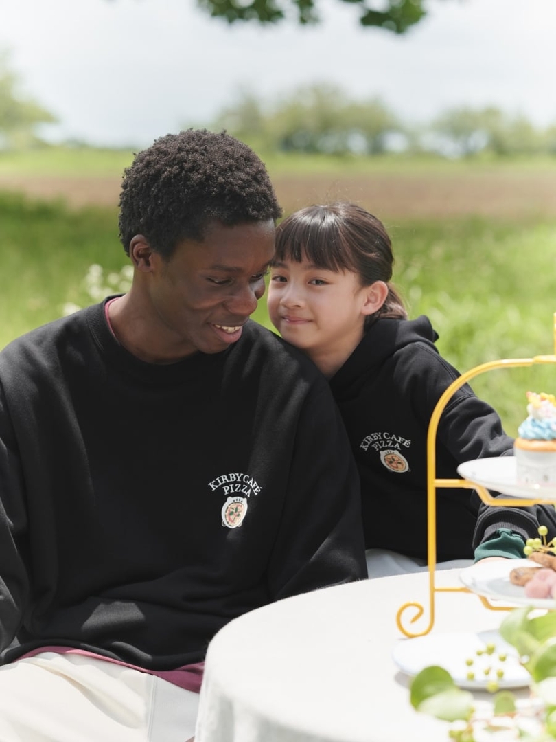 KIDS(男女兼用)グラフィックスウェットシャツ Kirby（カラー: 01 OFF WHITE）1,990円