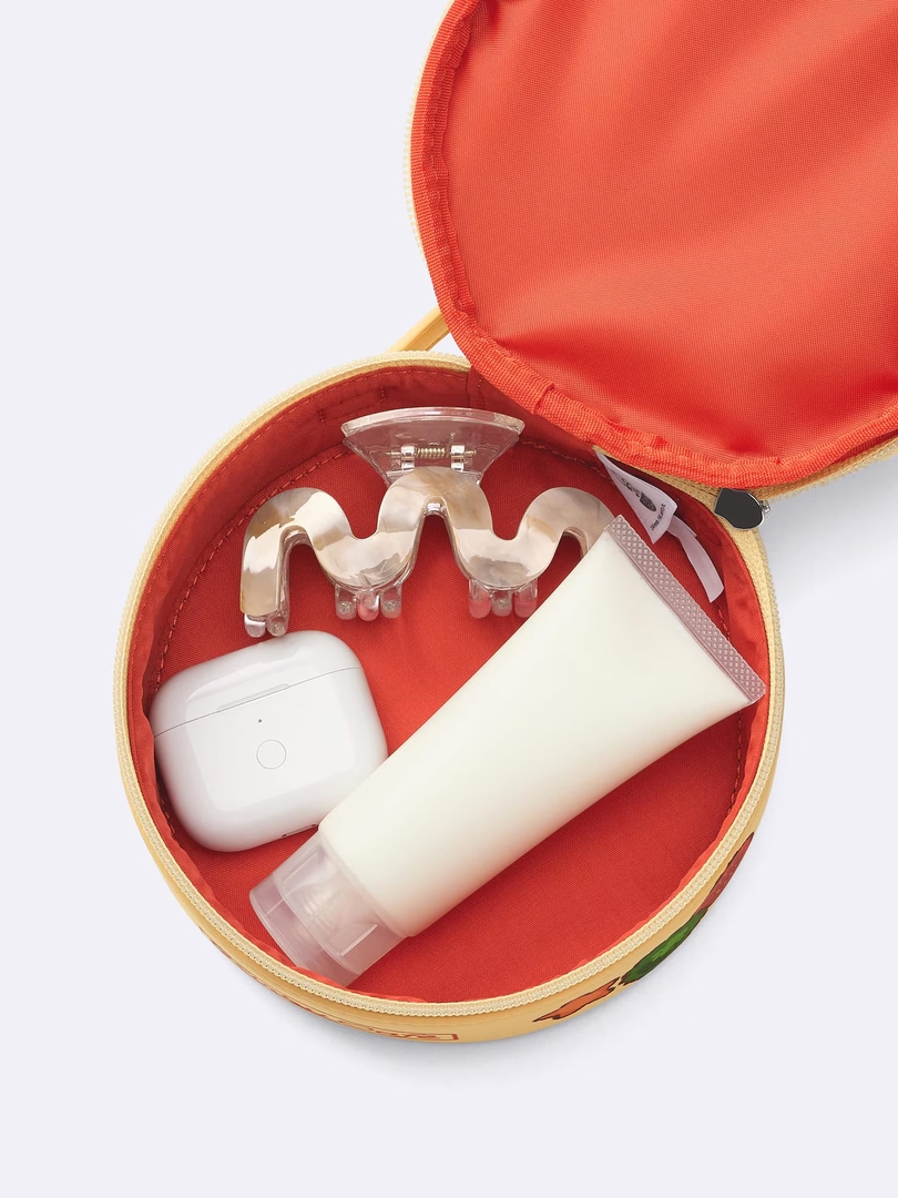 ポーチ Kirby（カラー: 45 YELLOW）2,490円