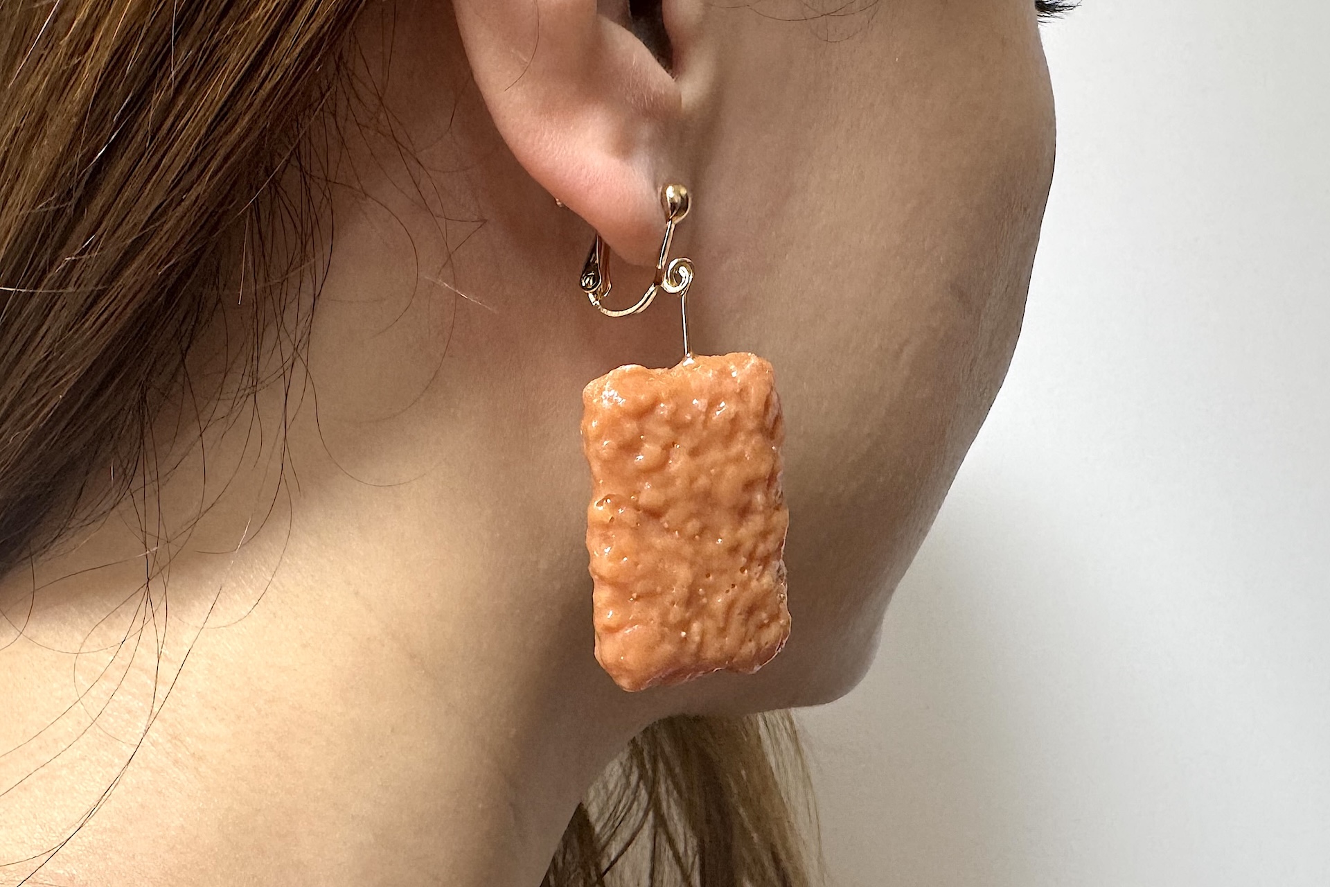 ファミチキレッド