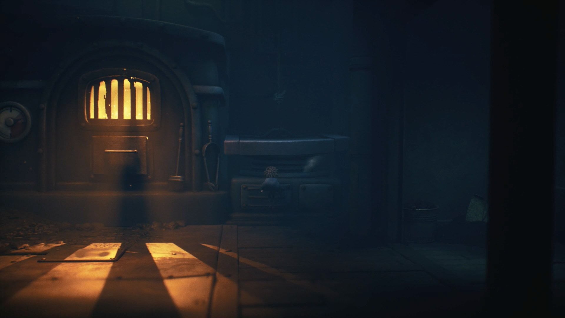 右側のポンプが上下に稼働し始めたのでこれでポンプの上部に乗れるようになる！