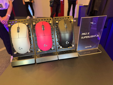 ロジクールG、コンパクトなゲーミングマウス「PRO X SUPERLIGHT