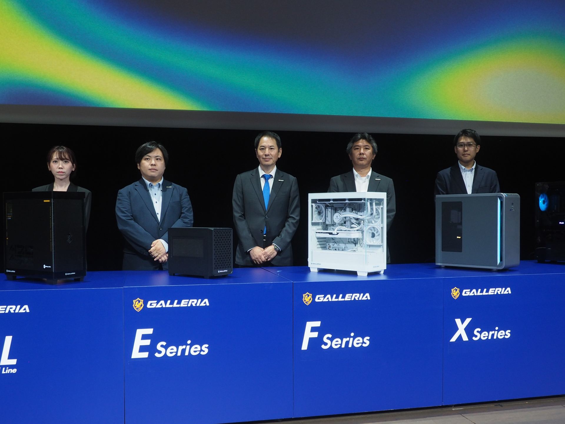 サードウェーブの担当者によるフォトセッション