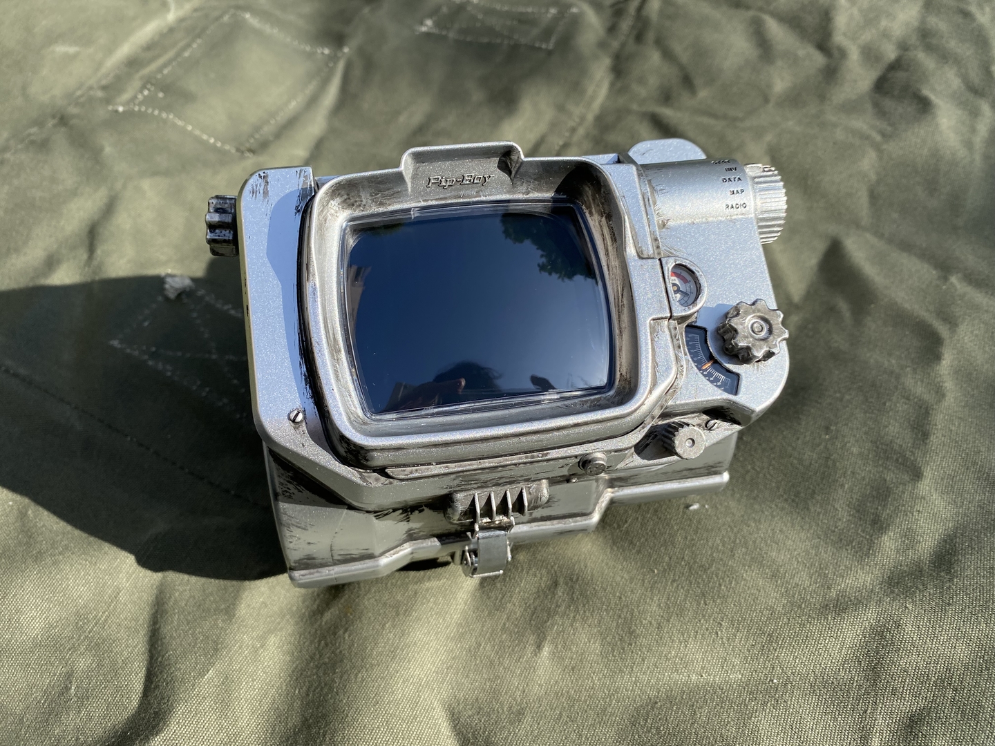 表面。ウェザリングは汚れや傷が付いている感じがよく出ている。傷がついているように見える部分もウェザリングなので製品としては綺麗だ。安心していただきたい