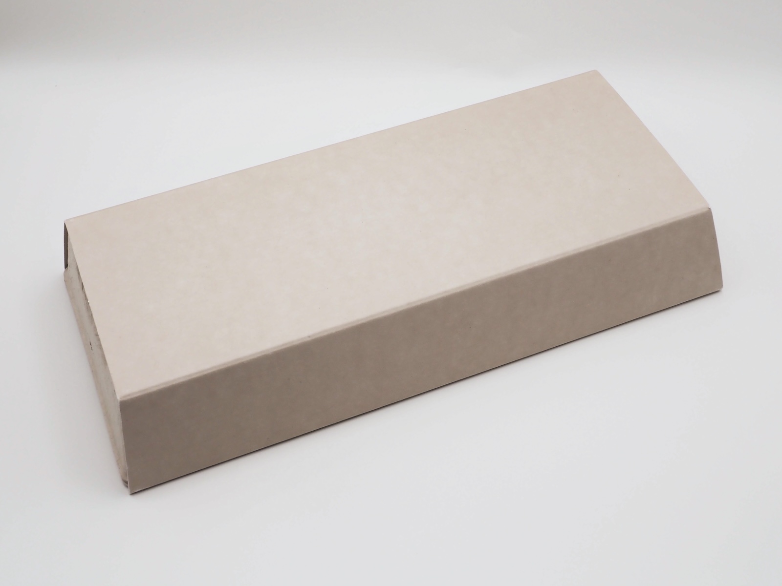 「ZENAIM KEYBOARD2 mini」のパッケージ。ぱっと見、初代モデルと変わっていないように見えるが……