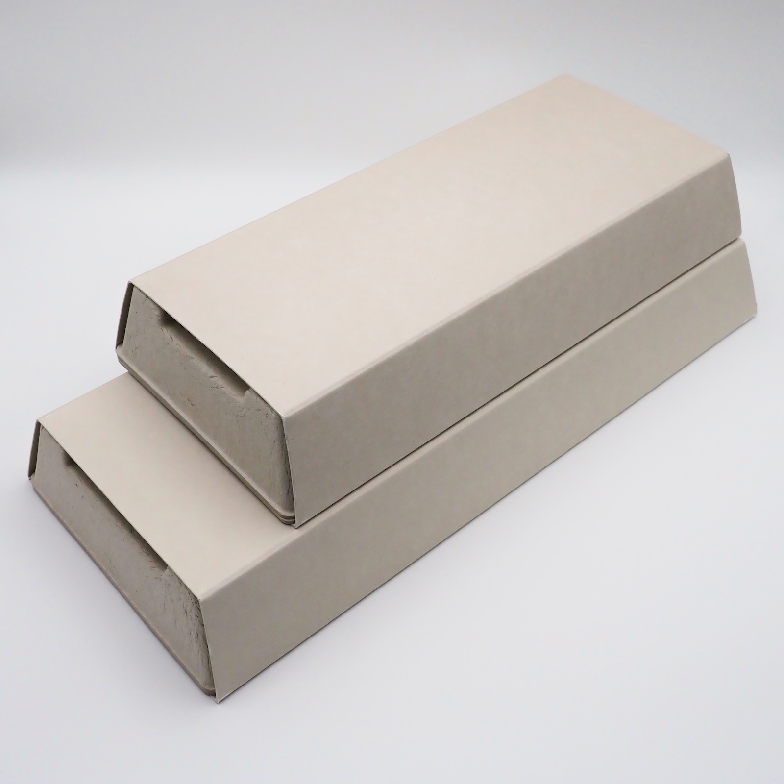 かなりサイズがコンパクトになっている。筆者はこの時点でワクワクしていた