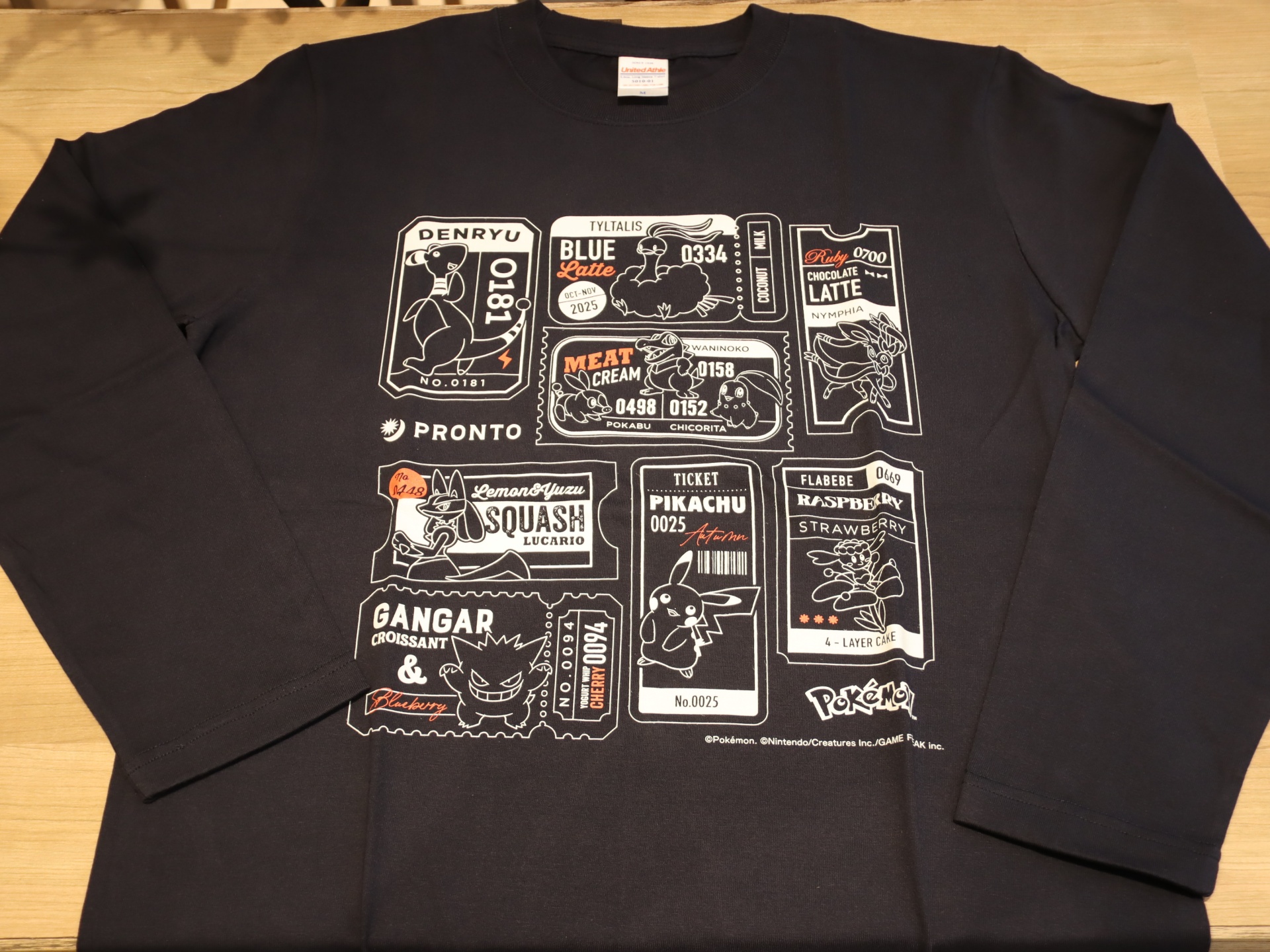 ポケモンオリジナルロングスリーブＴシャツ／3,850円