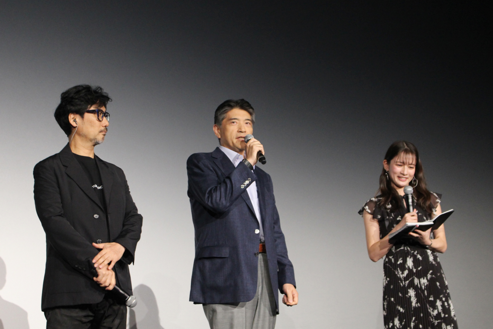 三菱UFJニコス代表取締役社長 角田典彦氏（中央）