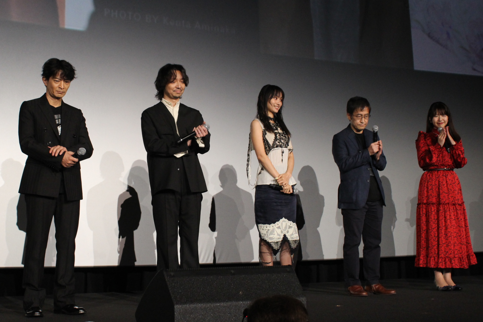 左から津田健次郎さん、三浦大知さん、忽那汐里さん、伊藤潤二さん、井上喜久子さん