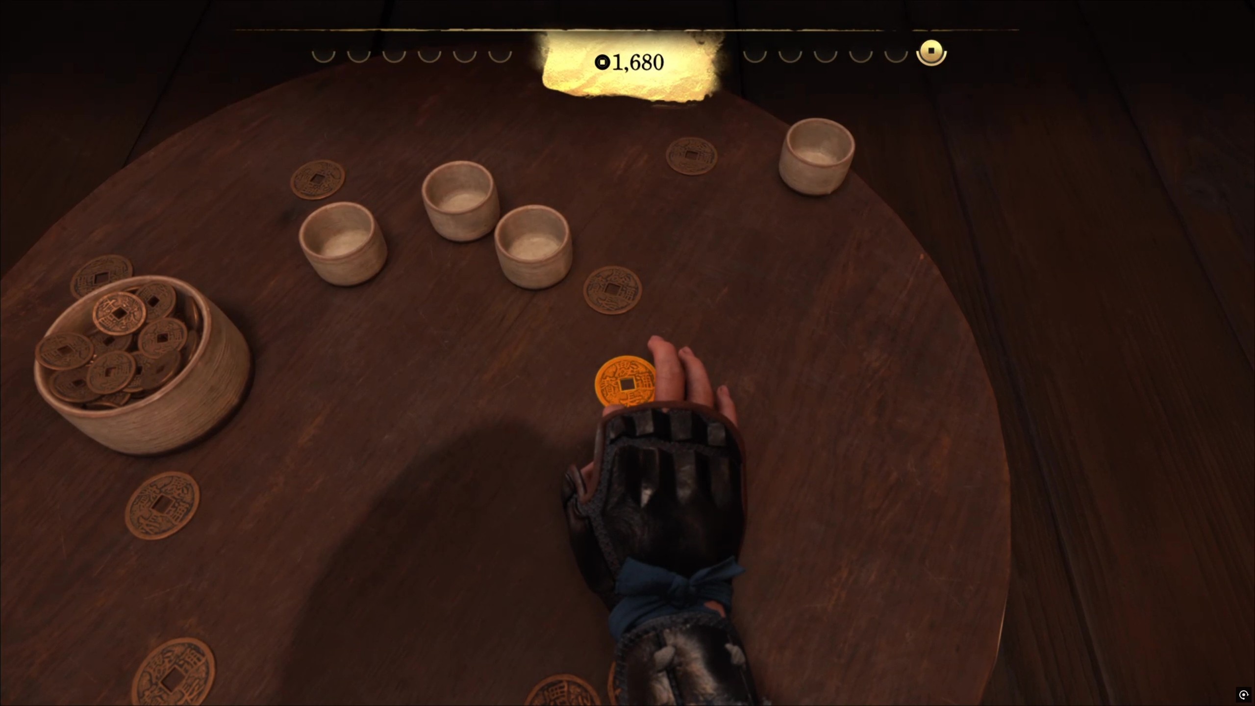 銭を弾いて別の銭を当てる賭博。当てた銭の枚数が多かった人が勝ちだ