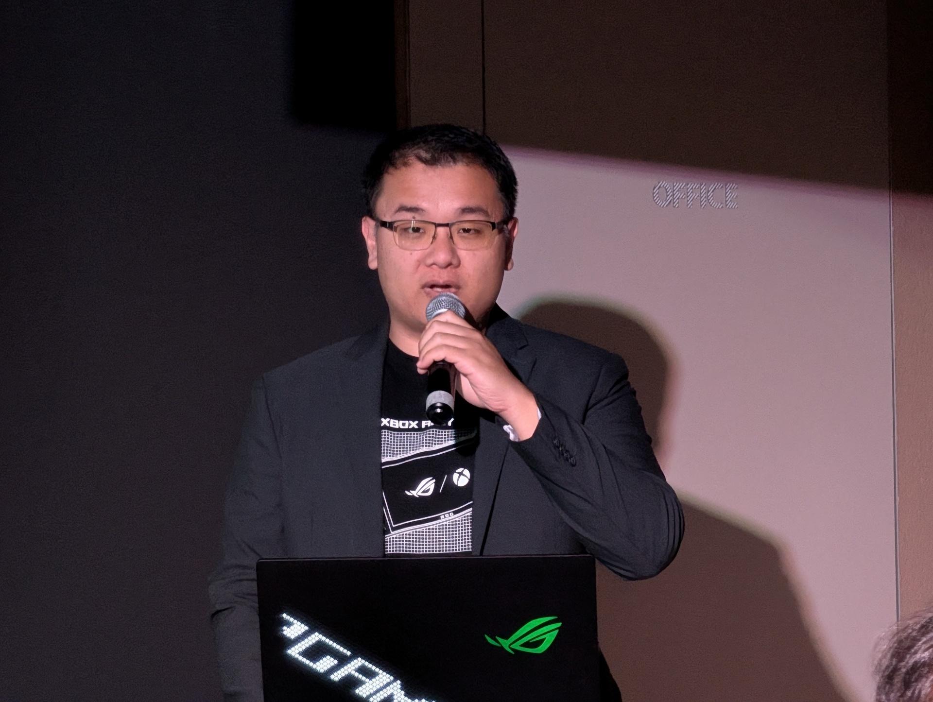 ASUSTek ComputerのROG製品プロダクトマネジメントディレクターのGabriel Meng氏