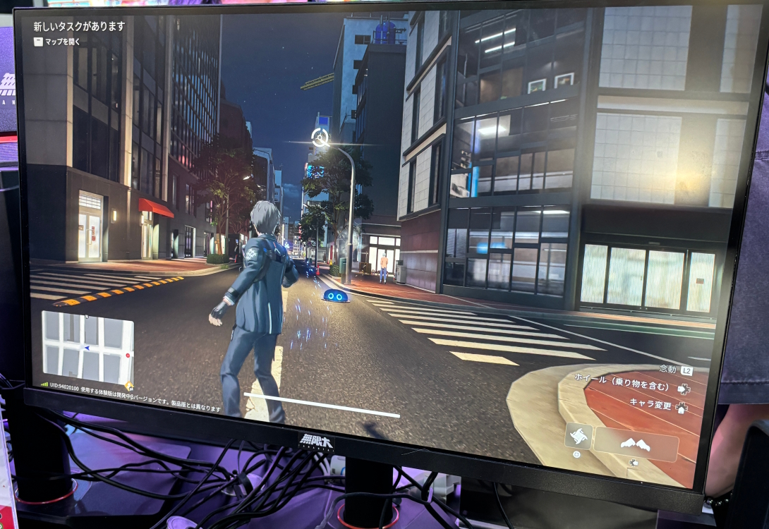 マンホールを引っ張って戦う事もできるなど、戦闘時にも活躍する