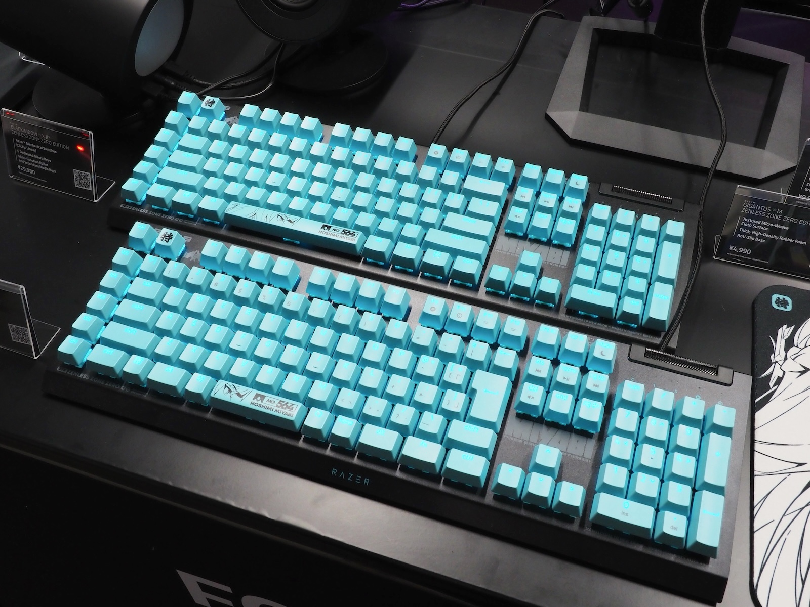 「Razer BlackWidow V4 X」のコラボモデルは、JIS配列とUS配列を用意