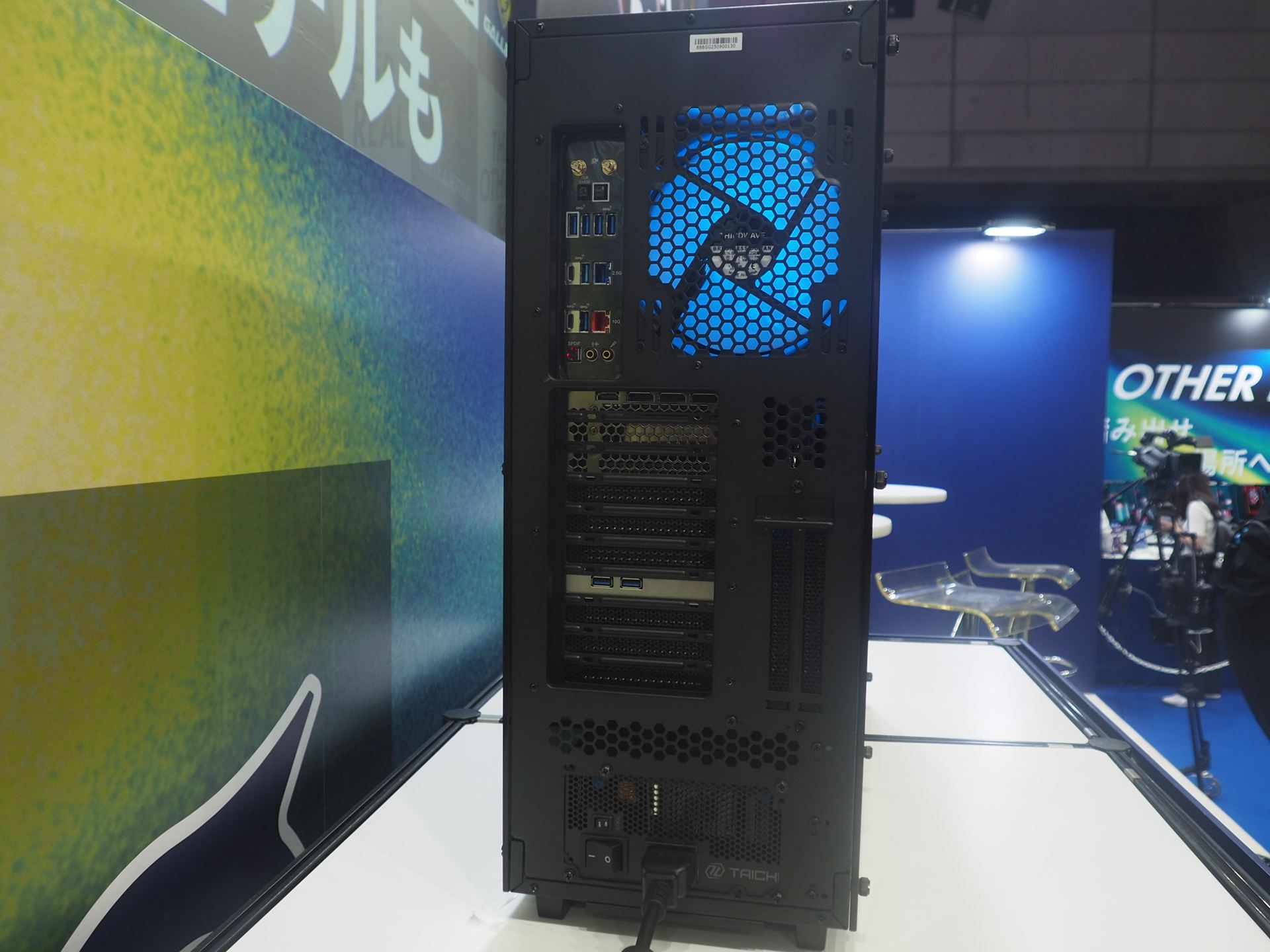 Threadripper搭載GALLERIAの背面