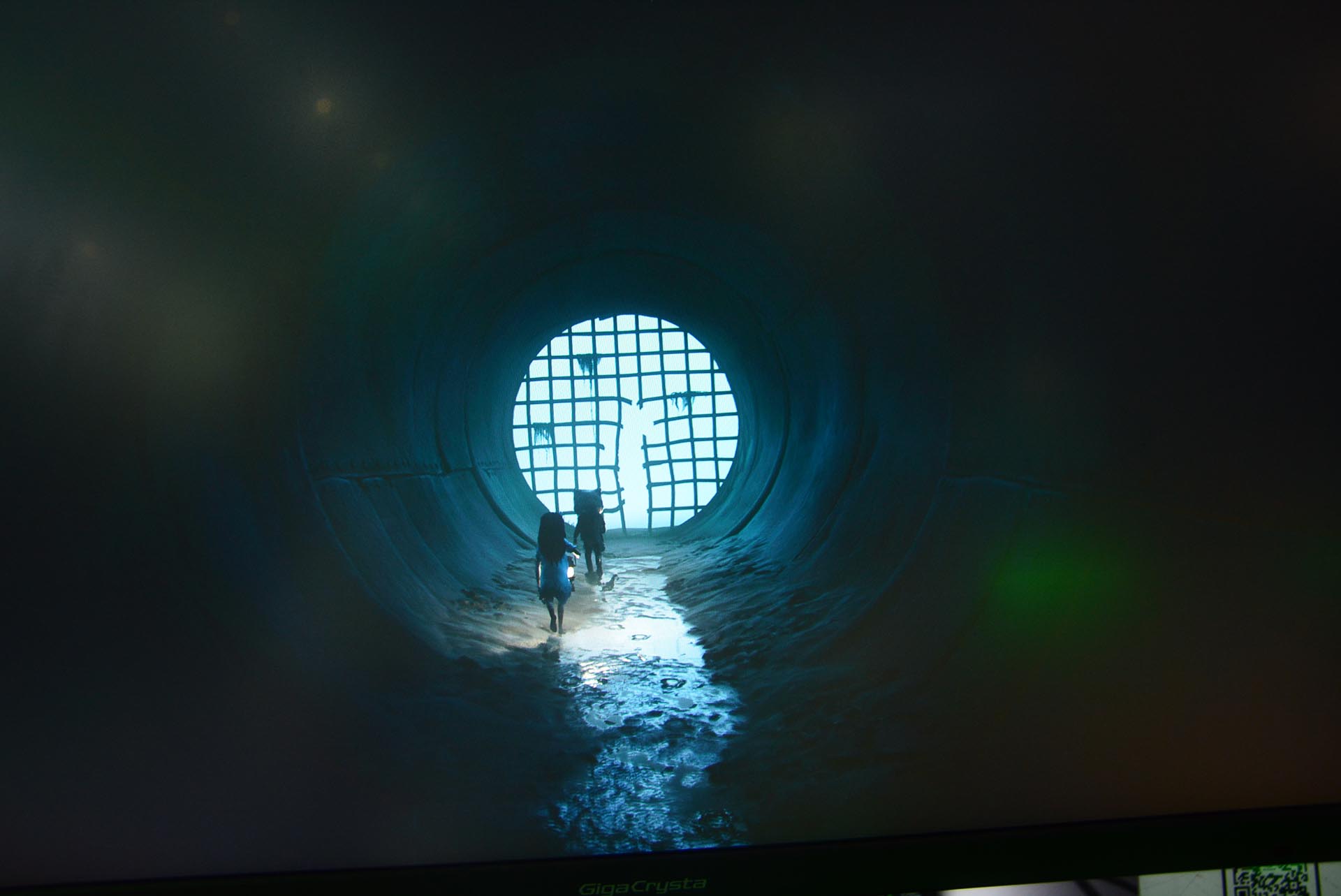 光と闇、カメラのズームとパンの演出が非常に見事だ