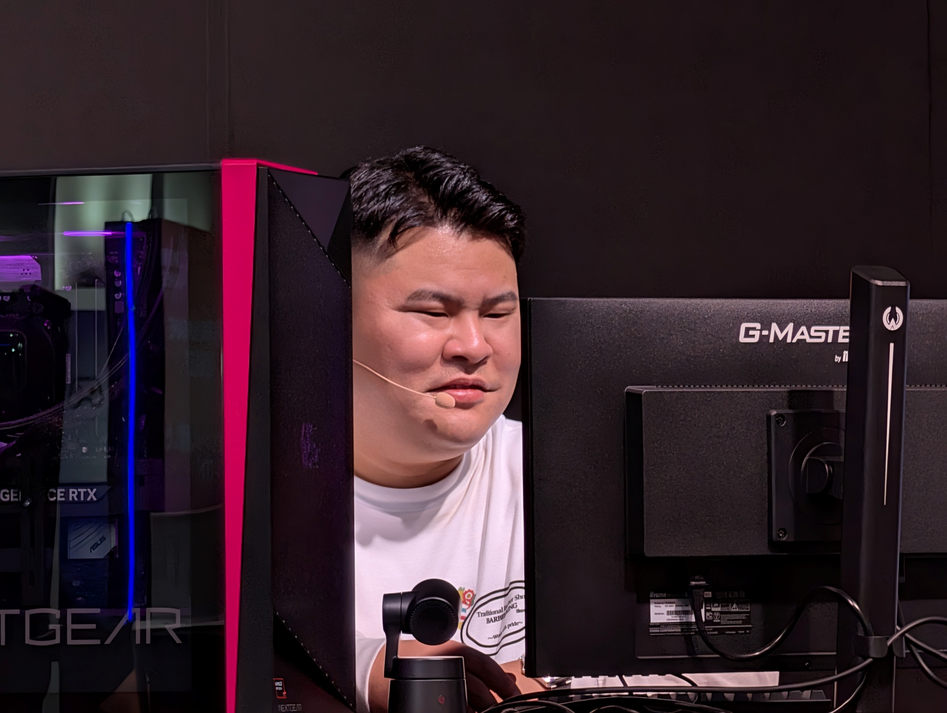 真剣にゲームを進めるまざー3さん。そのプレイは見ていて安心できる