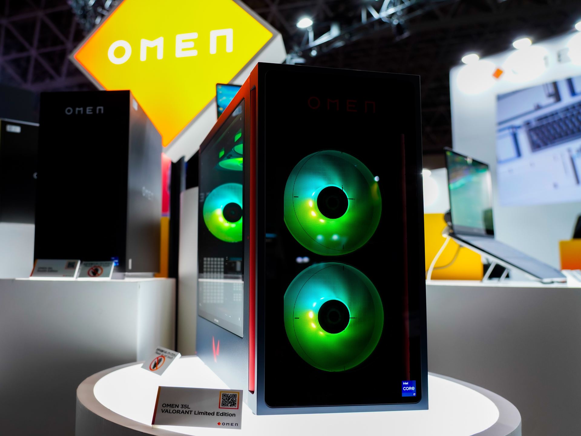 今回発表された新製品の「OMEN 35L VALORANT Limited Edition」