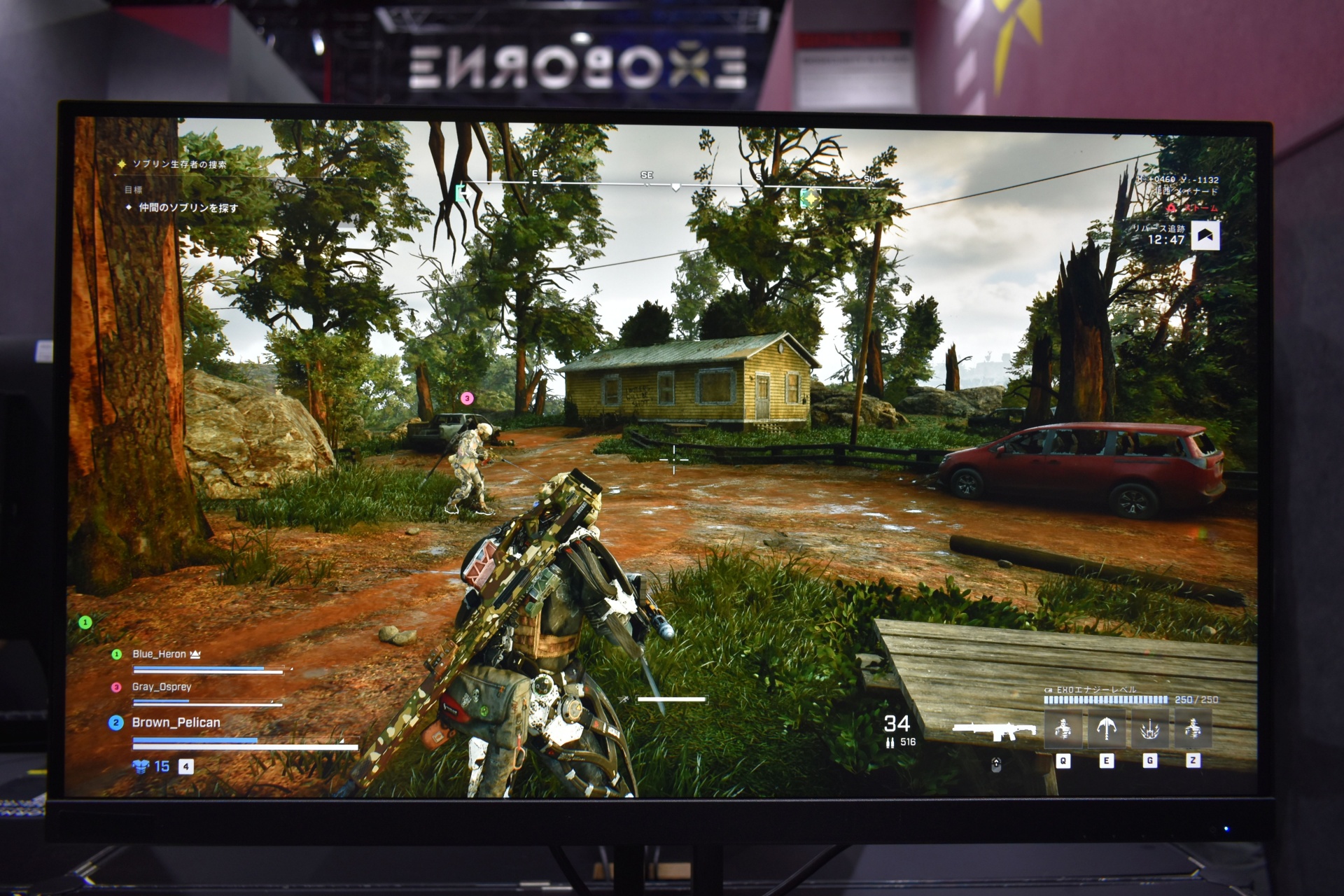 荒廃した世界だが、荒らされていない地下室などもあり、このコントラストが本作の世界観を浮き立たせている