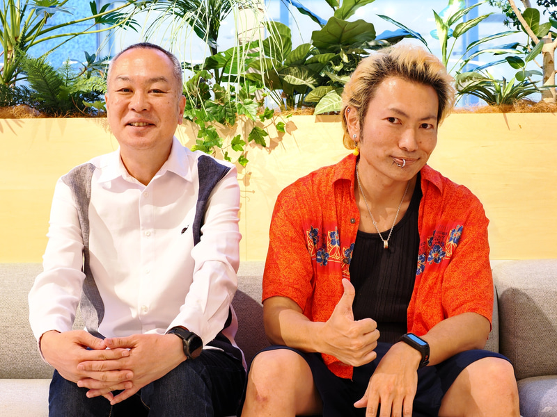 インプレスに訪れた西谷亮氏（左）と美根俊一氏（右）