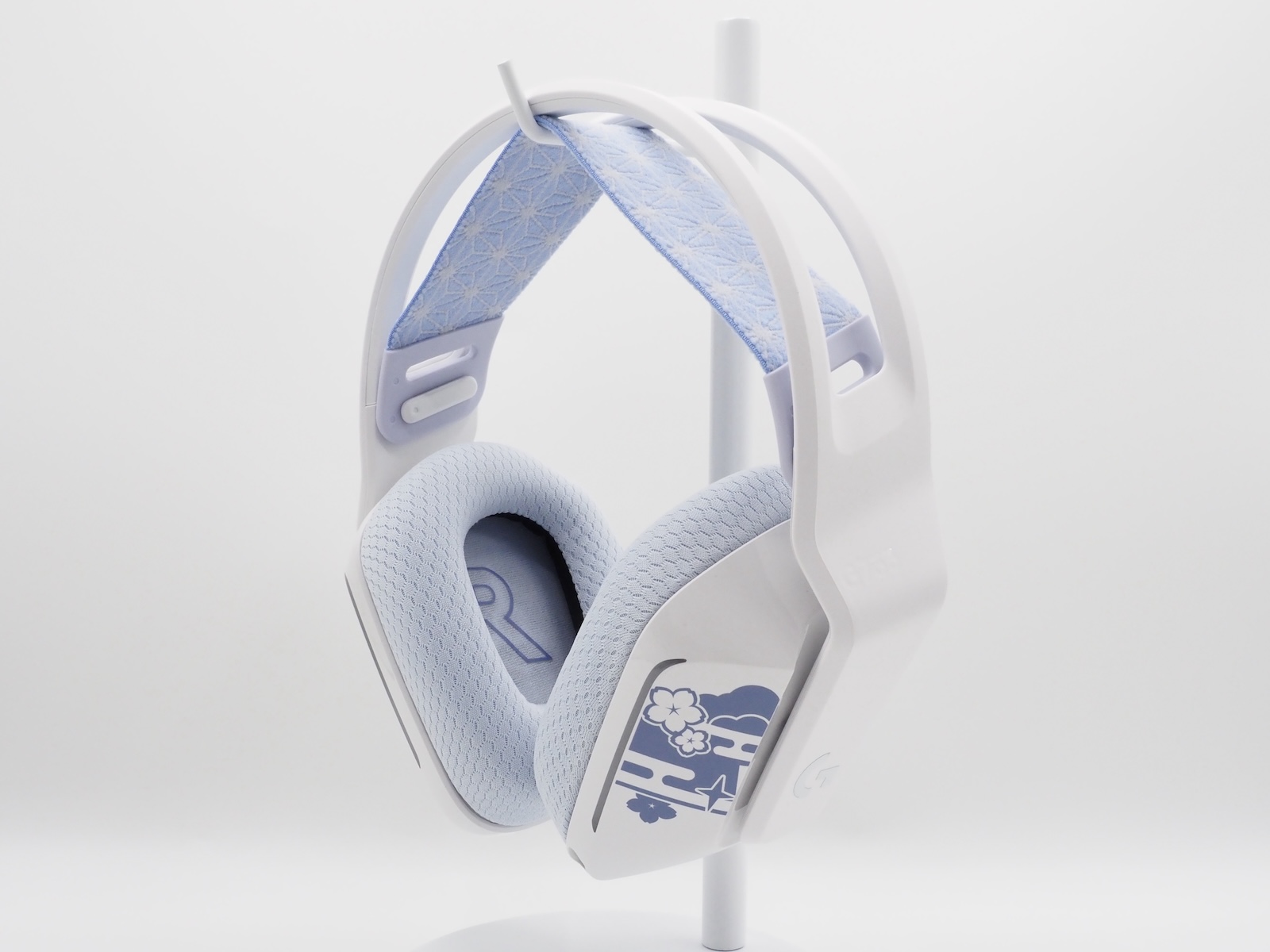 こちらが「G733 神里綾華特別モデル」