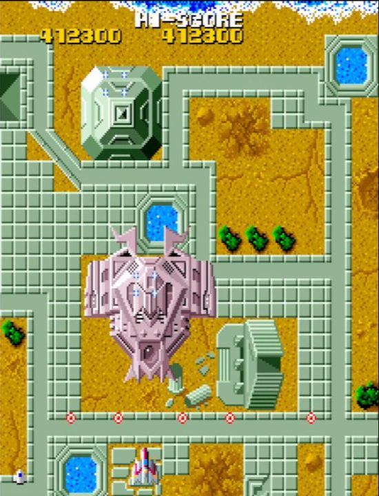 倒した直後に敵弾をバラまき、こちらのミスを誘うのも実に嫌らしい